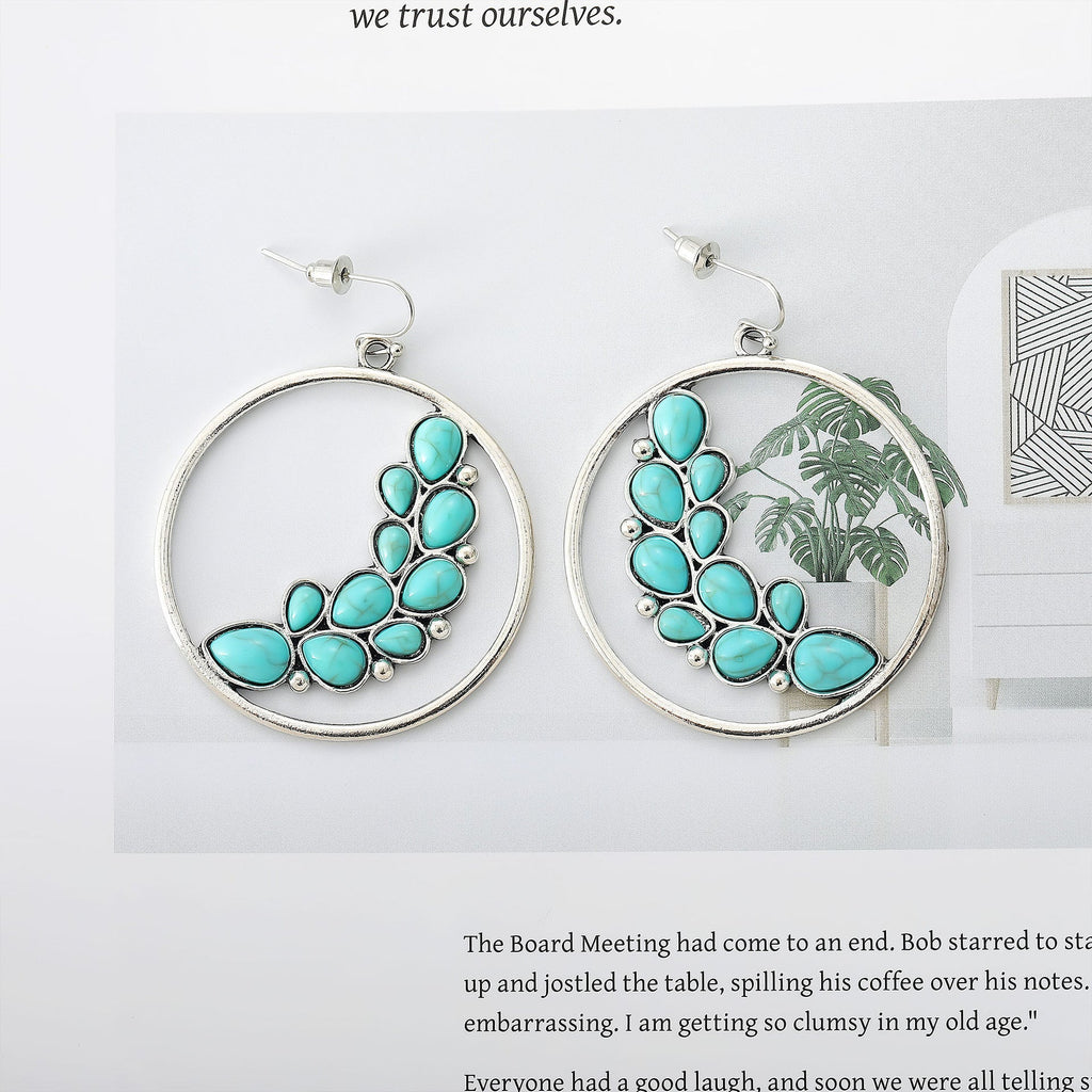 Charming Earring for Any Occasion