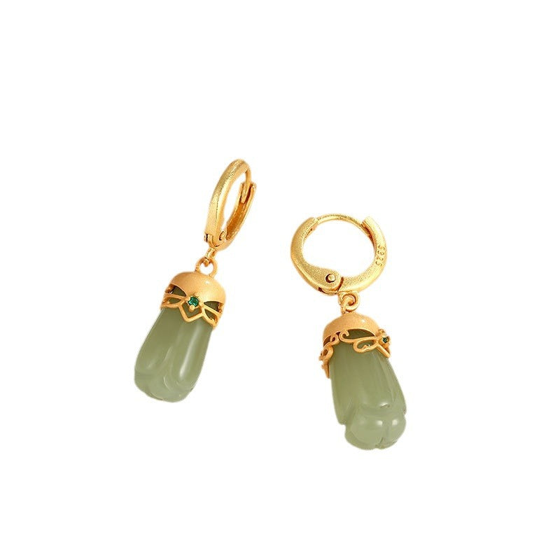 Charming Silver Earring for Any Occasion
