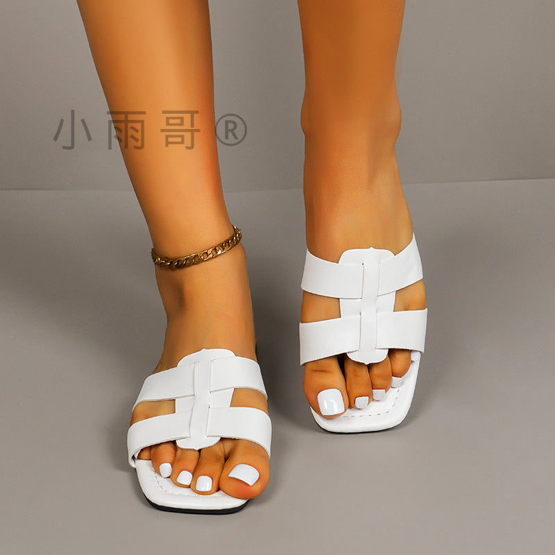 Graceful Orthopedic Sandals for Modern Look