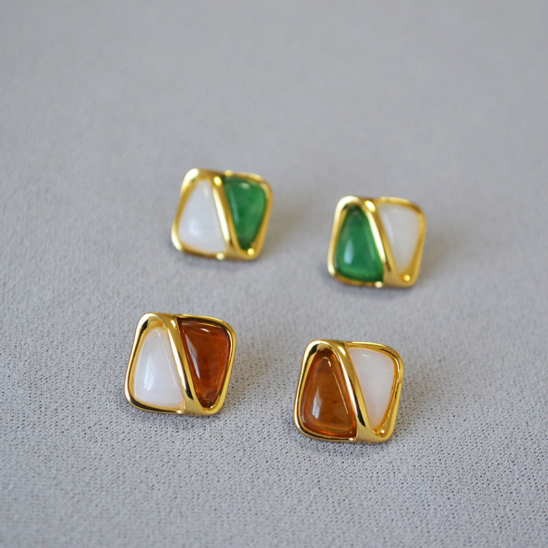 Romantic Gold Earring for Special Moments