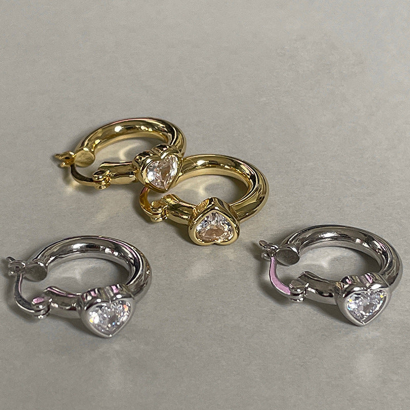 Charming Earring for Any Occasion