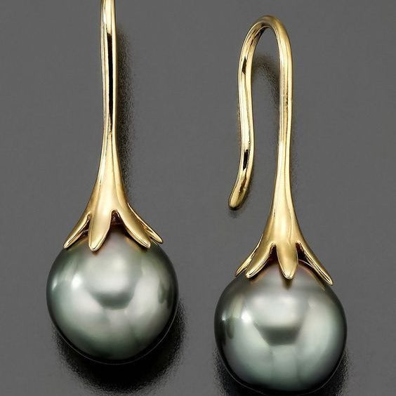 Charming Earring for Any Occasion
