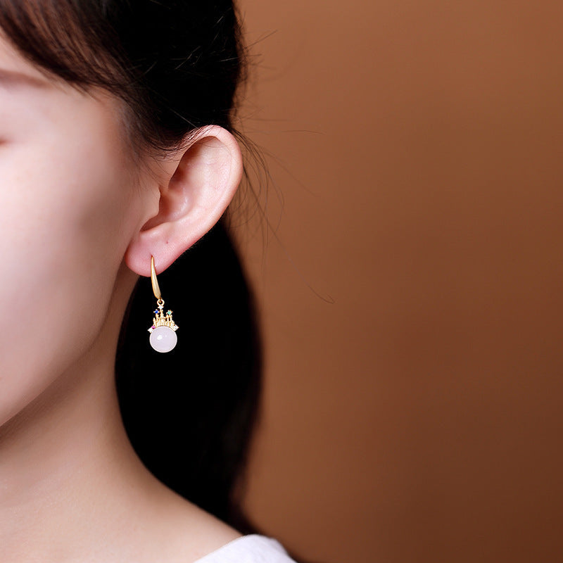 Beautiful Gold Earring with Unique Style