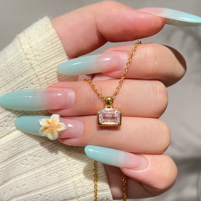 Stunning Gold Necklace for Daily Wear