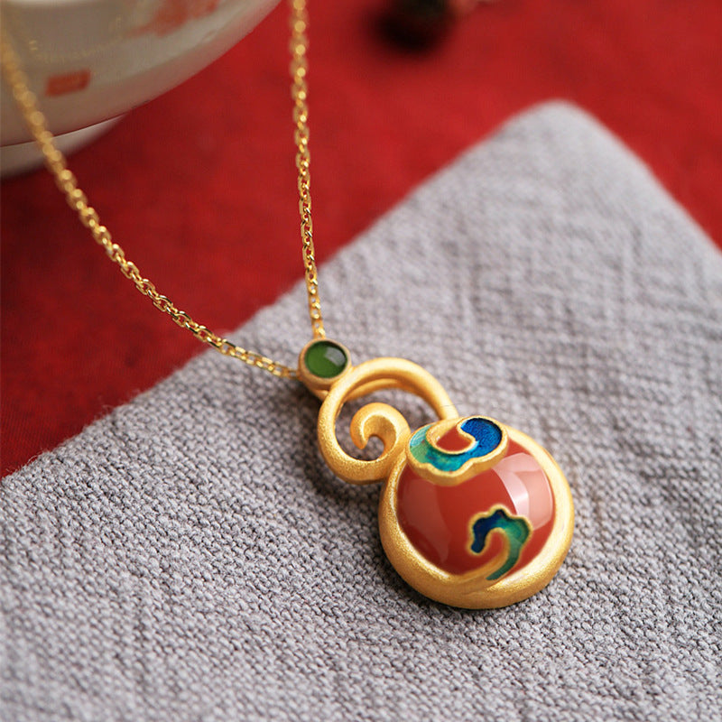 Beautiful Silver Necklace with Unique Style