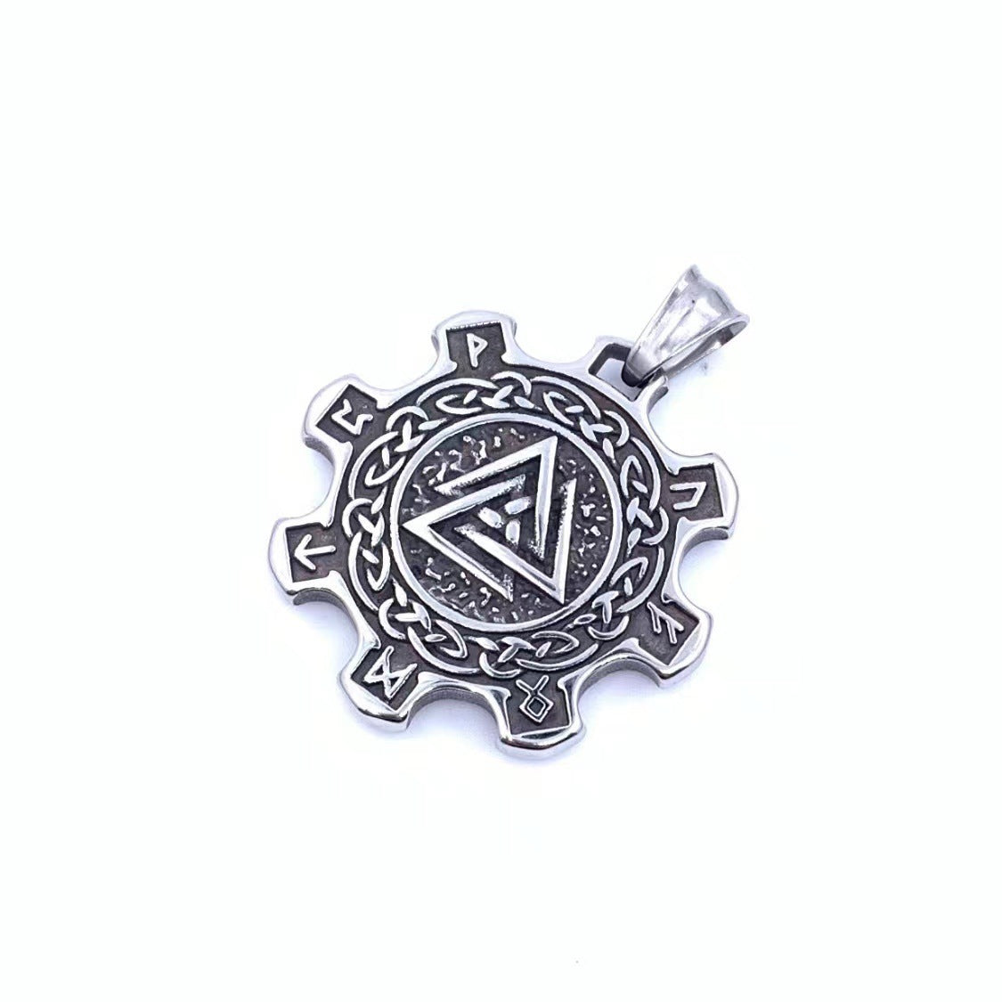 Stunning Pendant for Daily Wear