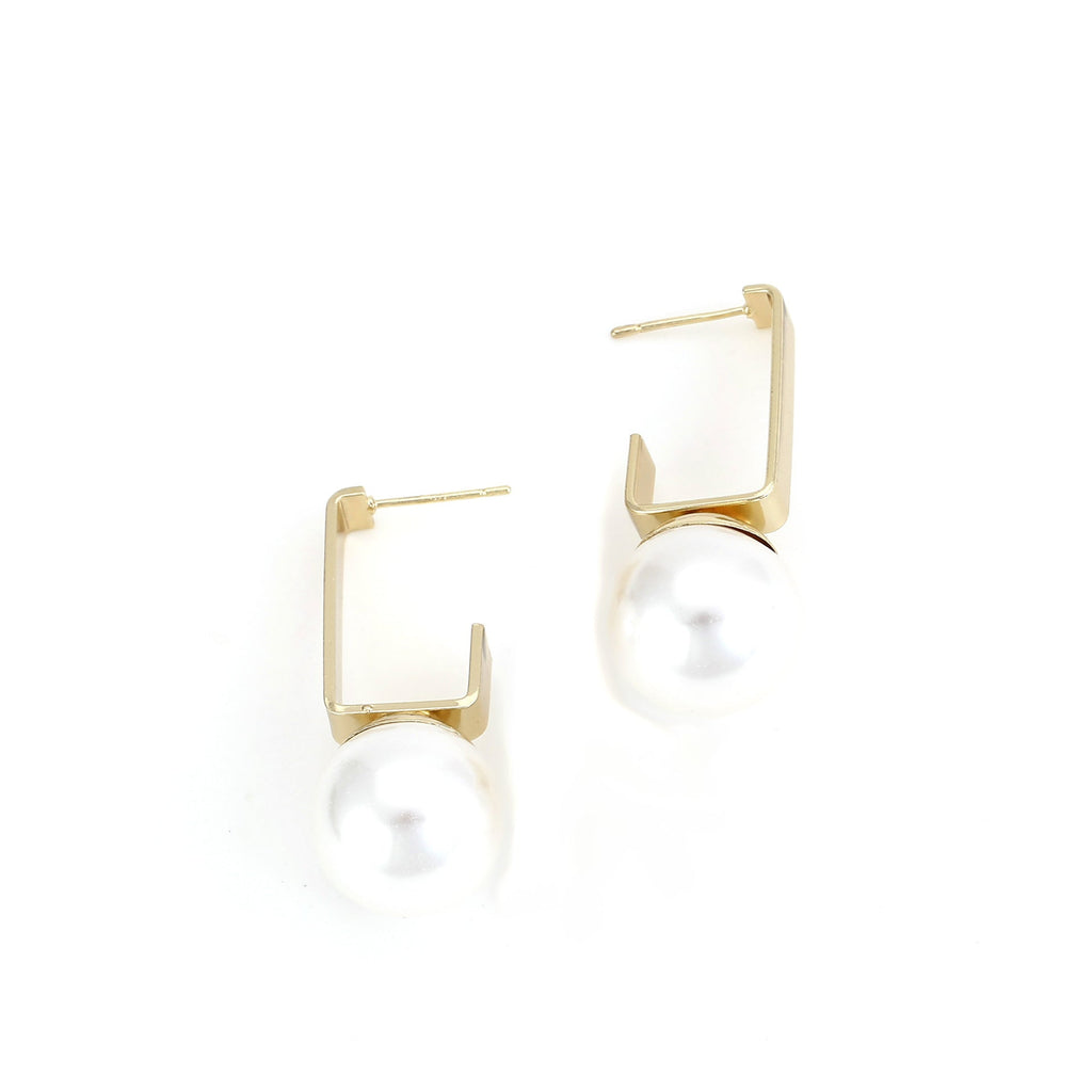 Elegant Pearl Earring for Every Occasion
