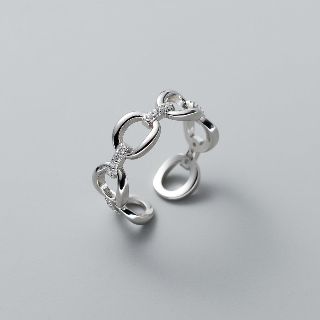 Classic Chain with Timeless Appeal