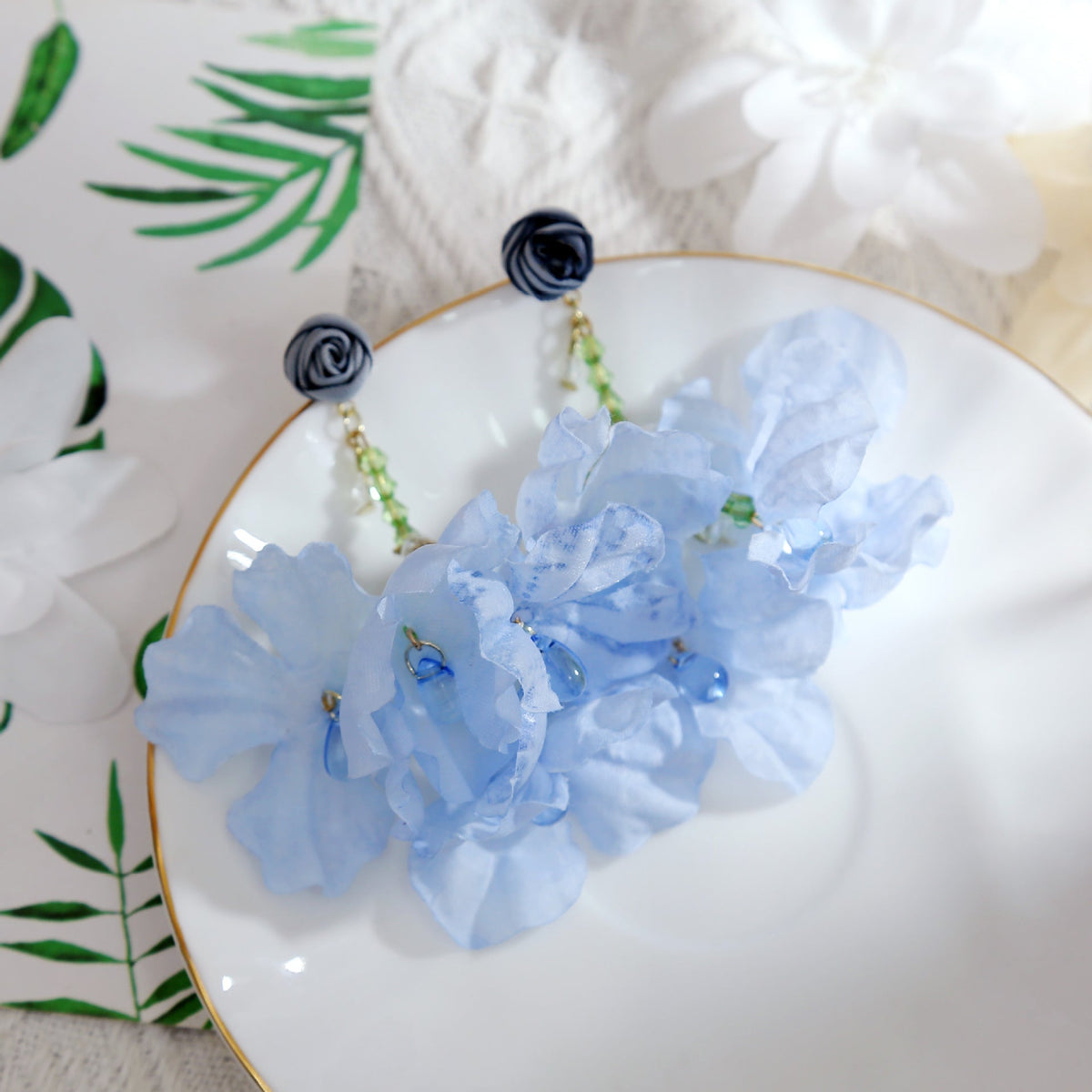 Charming Earring for Any Occasion