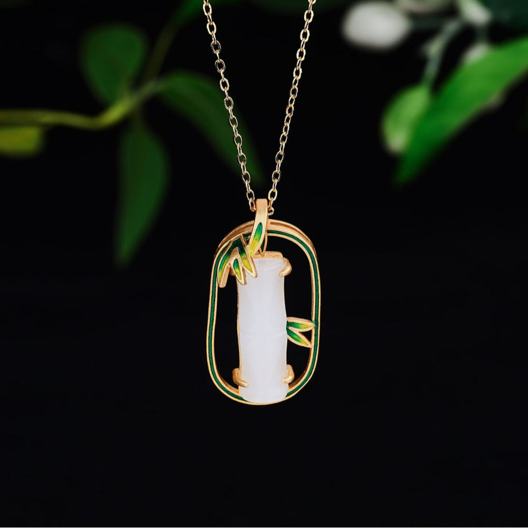Elegant Gold Necklace for Every Occasion