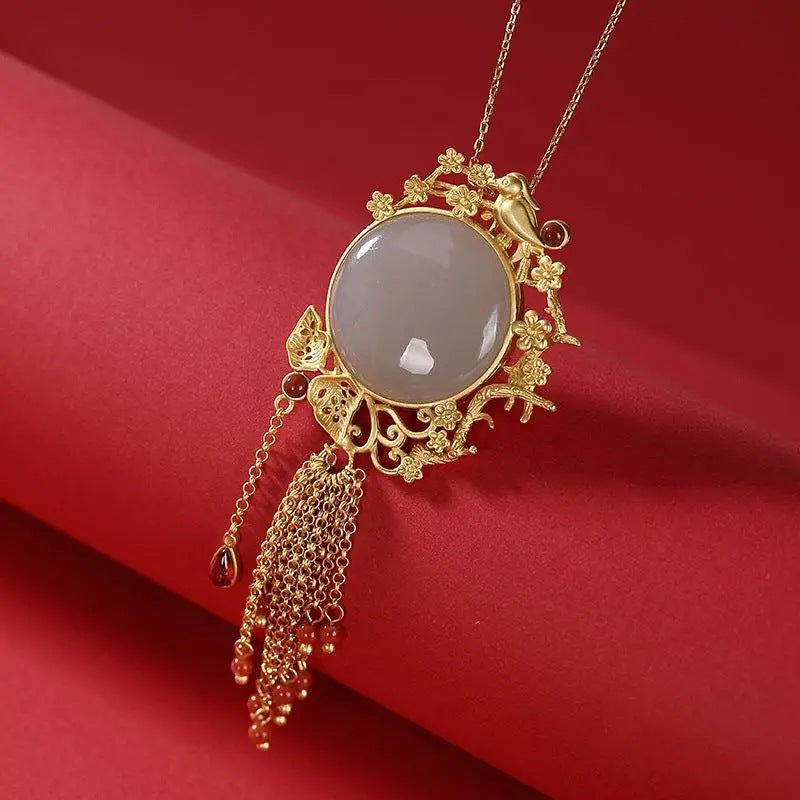 Classic Gold Necklace with Timeless Appeal