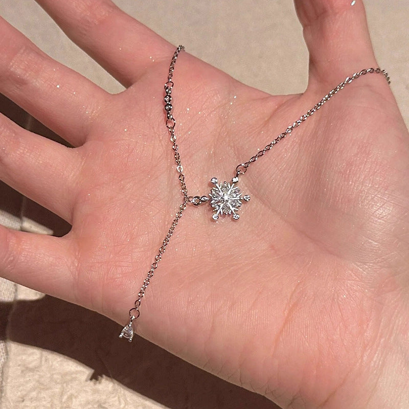 Stunning Necklace for Daily Wear
