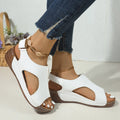 Graceful Orthopedic Sandals for Modern Look