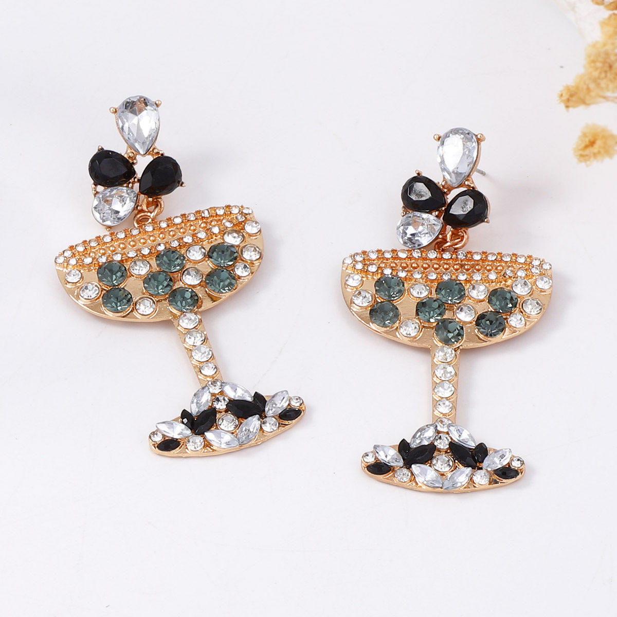 Romantic Pearl Earring for Special Moments