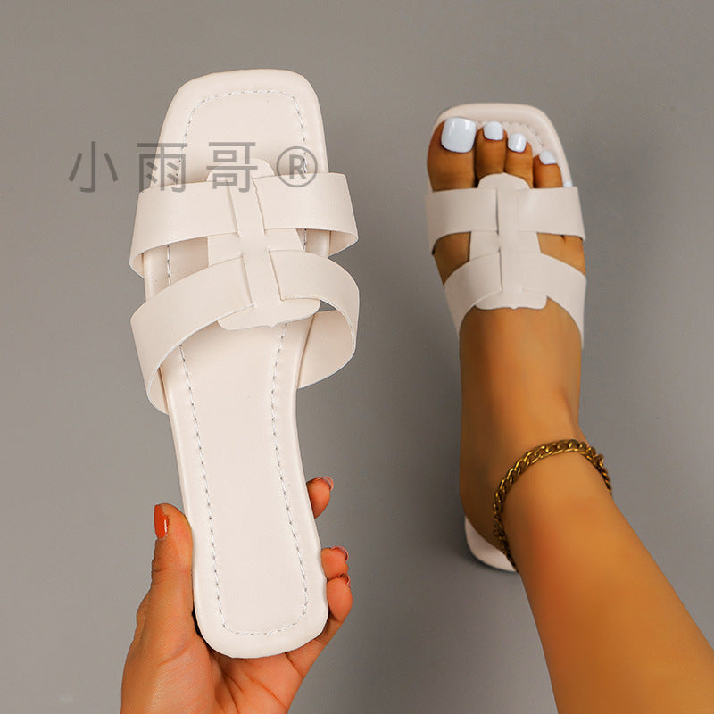Graceful Orthopedic Sandals for Modern Look