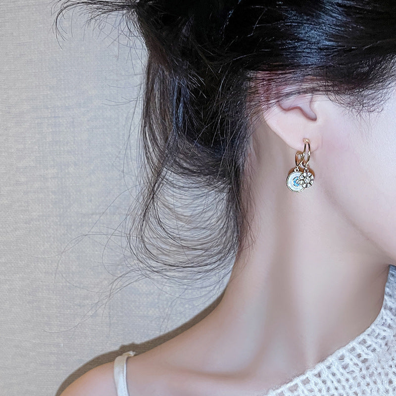 Romantic Silver Earring for Special Moments