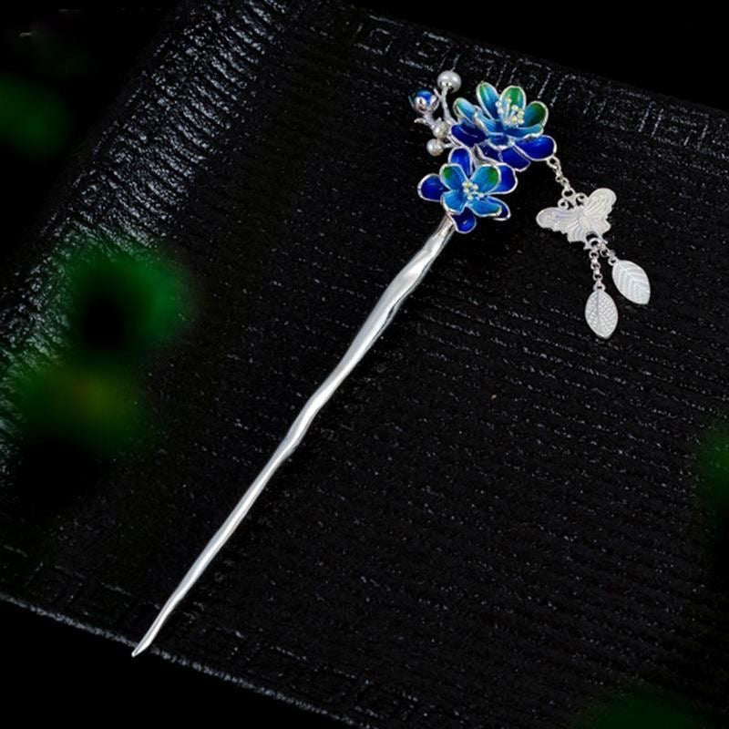 Charming Piece for Any Occasion