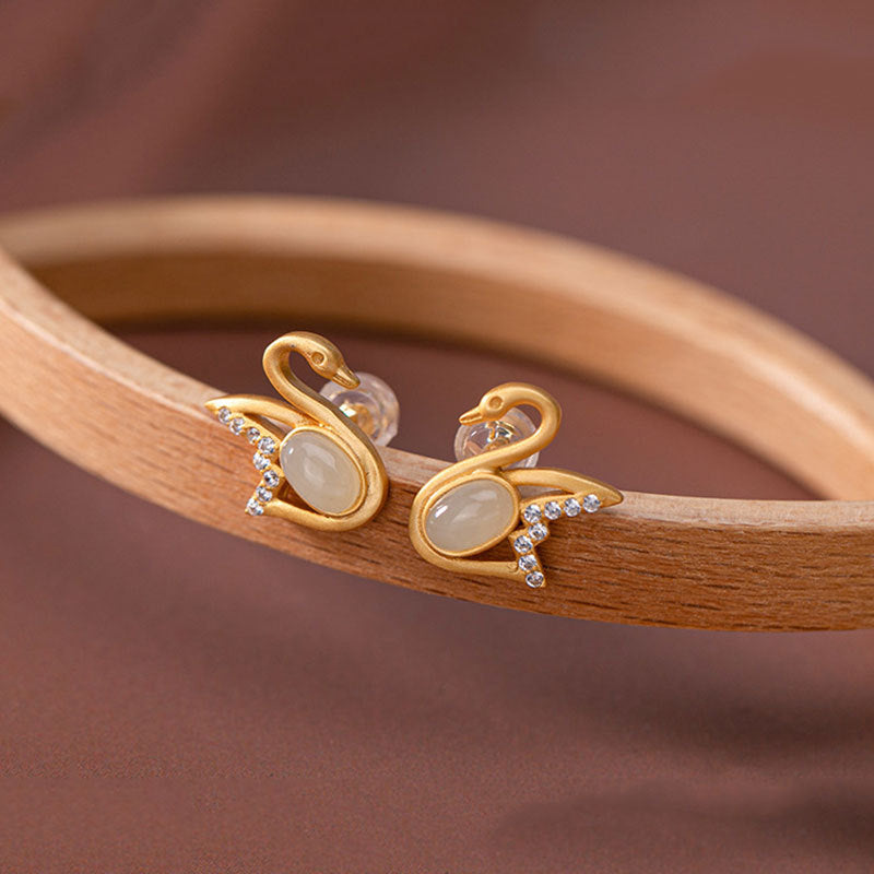Delicate Artisan Gold Earring