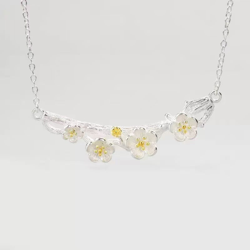 Classic Necklace with Timeless Appeal