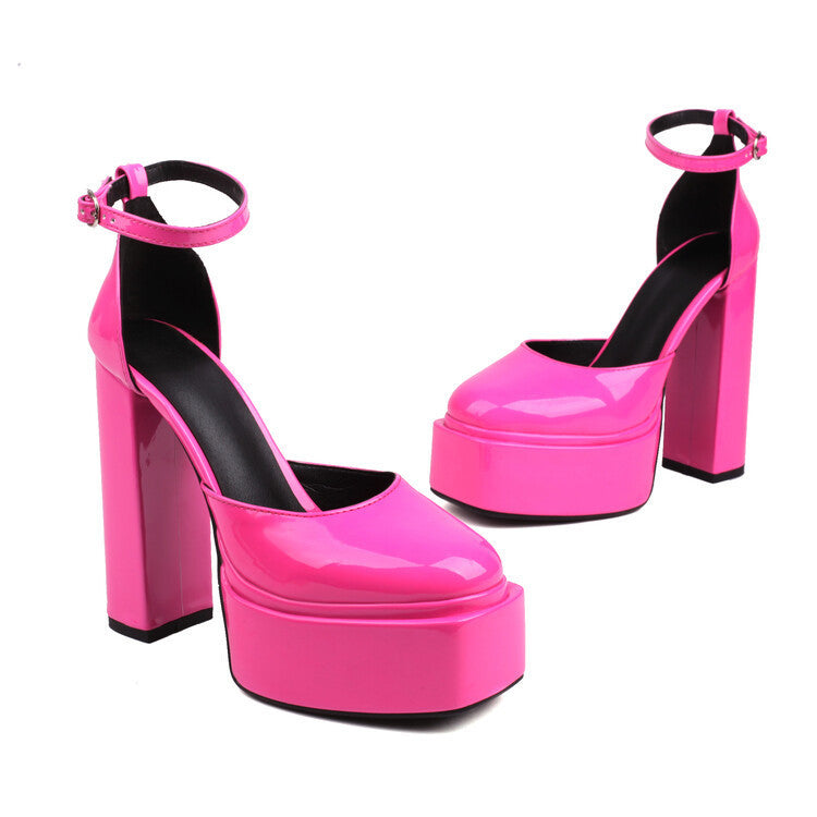 Graceful Orthopedic Sandals for Modern Look