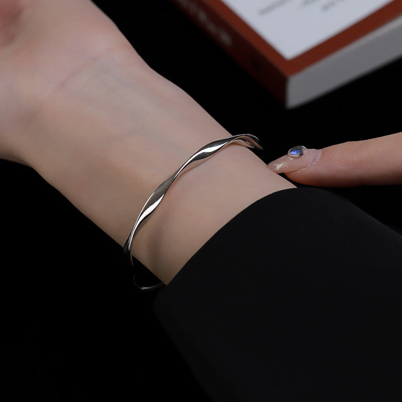 Stunning Bracelet for Daily Wear