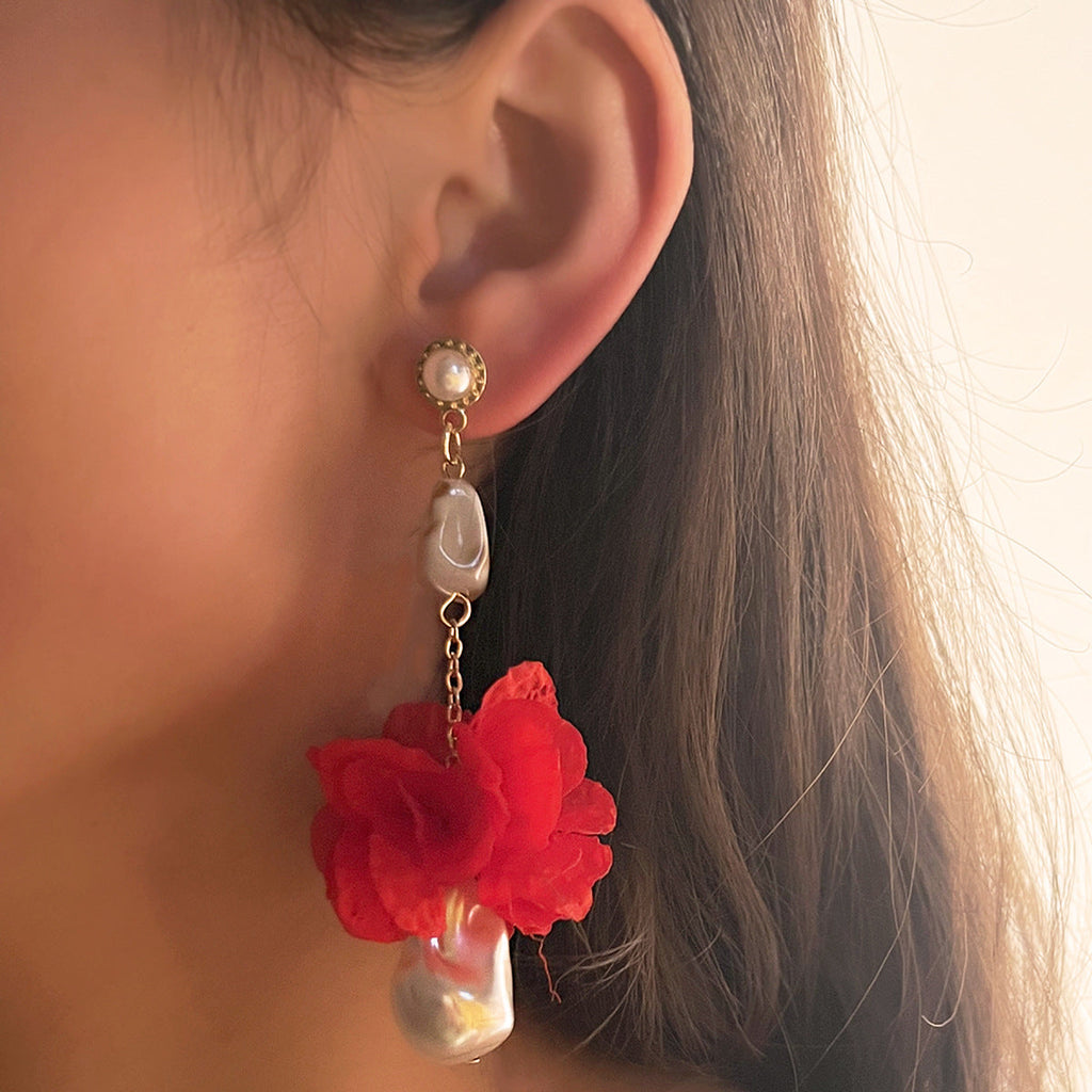 Stunning Pearl Earring for Daily Wear