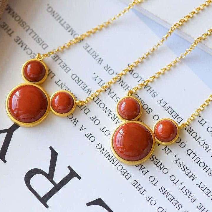 Classic Gold Necklace with Timeless Appeal