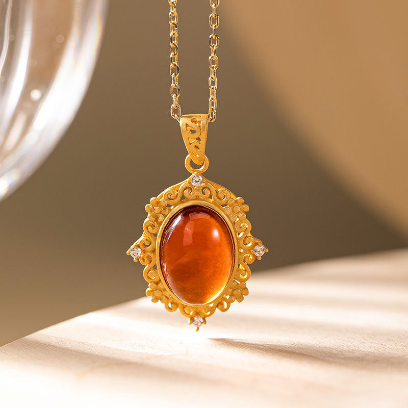 Beautiful Silver Necklace with Unique Style