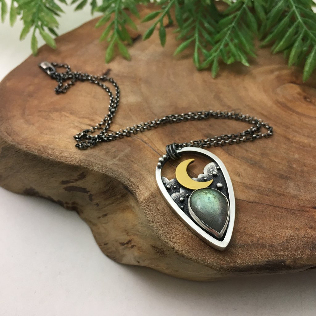 Romantic Necklace for Special Moments