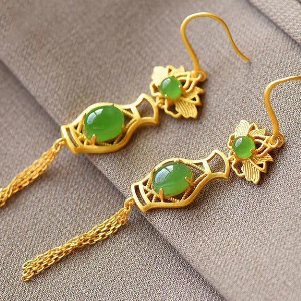 Elegant Silver Earring for Every Occasion