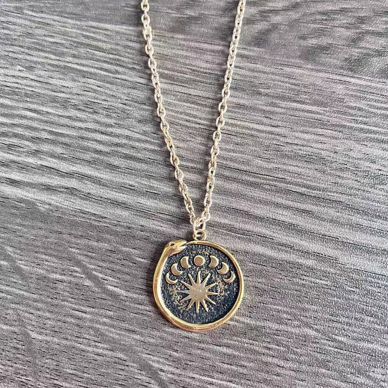 Elegant Gold Pendant for Every Occasion