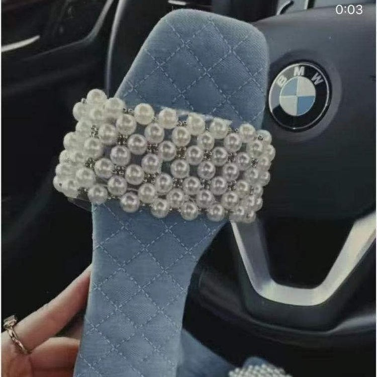 Graceful Orthopedic Sandals for Modern Look