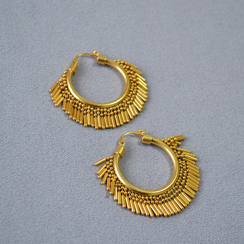 Romantic Gold Earring for Special Moments