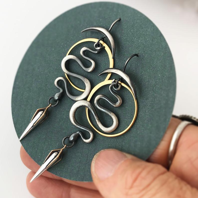 Charming Earring for Any Occasion