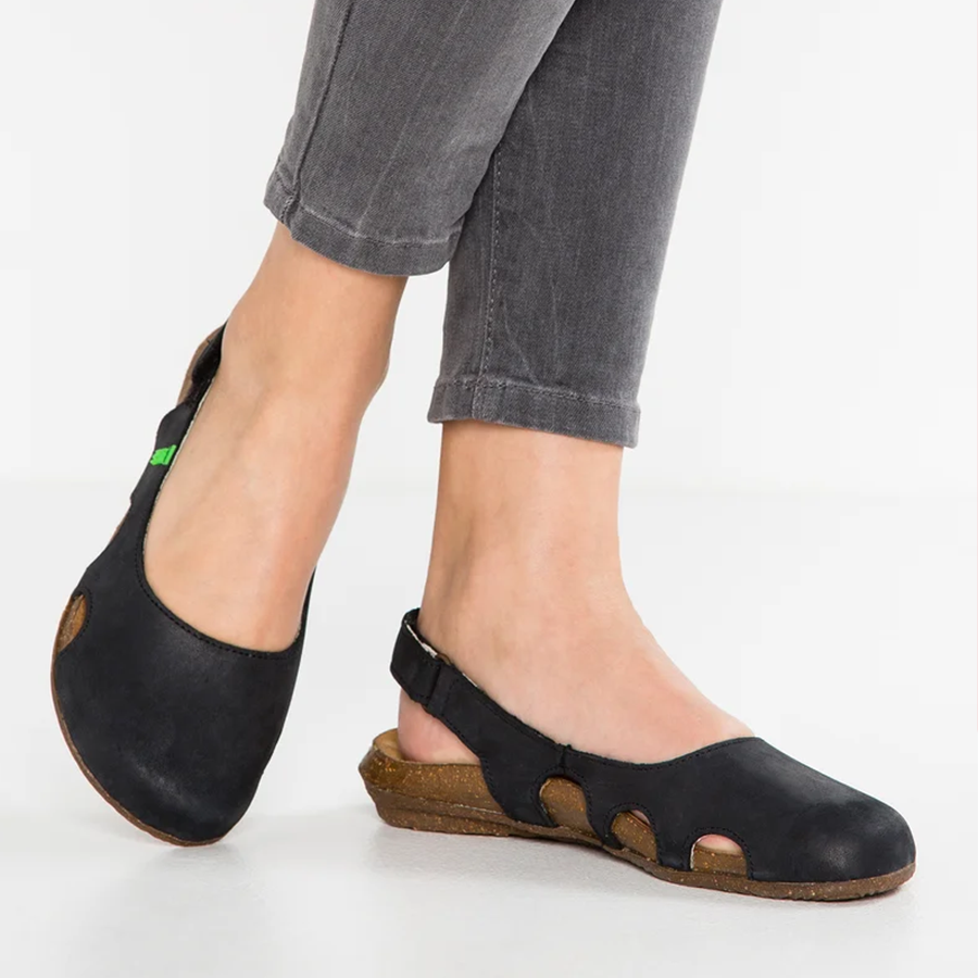 KS | Sandals with sling-back straps
