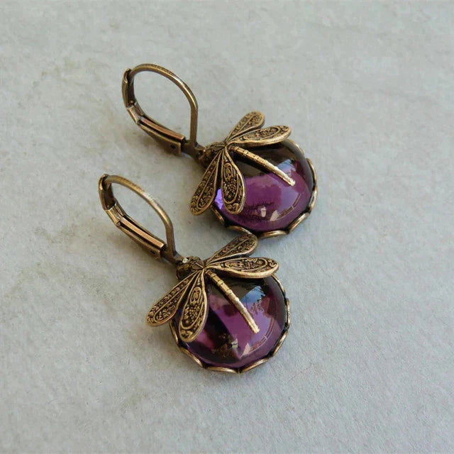 Beautiful Gold Earring with Unique Style