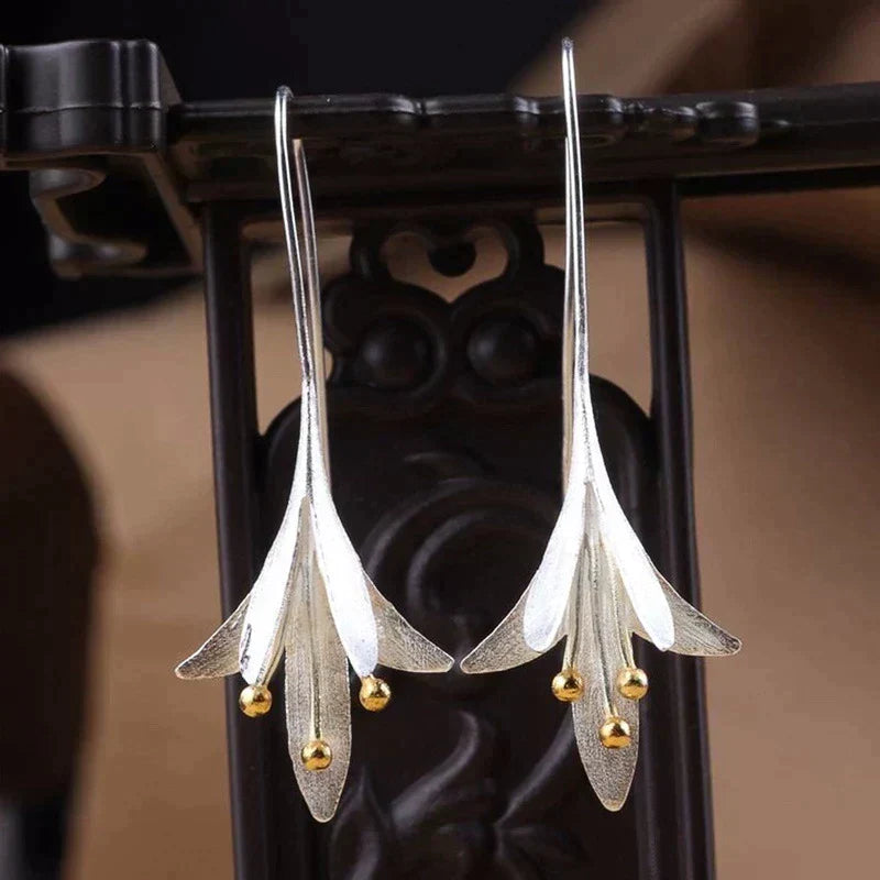 Elegant Silver Earring for Every Occasion