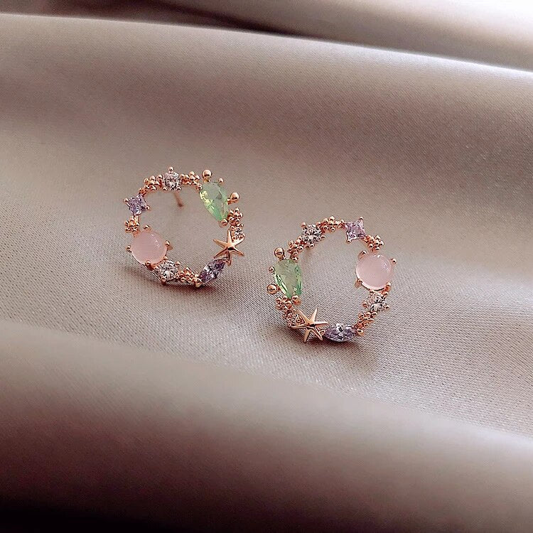 Romantic Gold Earring for Special Moments