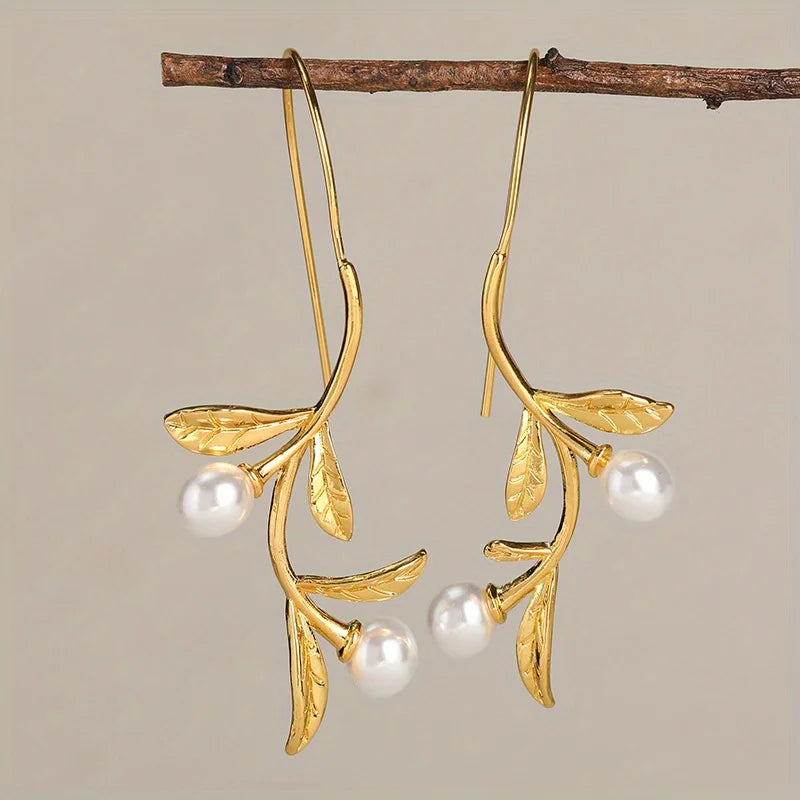 Vintage Handmade Gold Earring