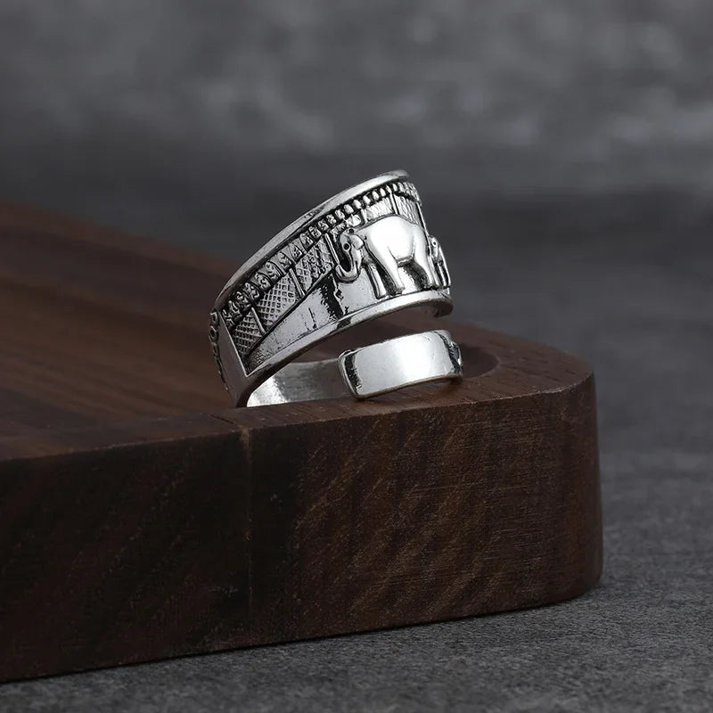 Charming Silver Ring for Any Occasion