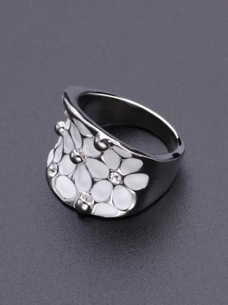 Beautiful Ring with Unique Style