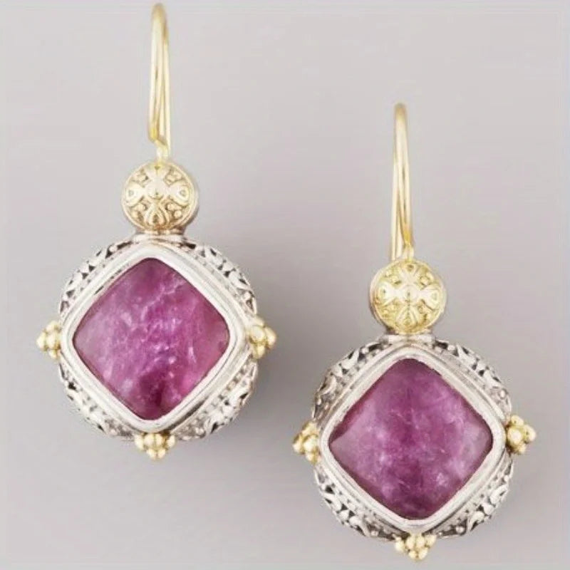 Charming Gold Earring for Any Occasion