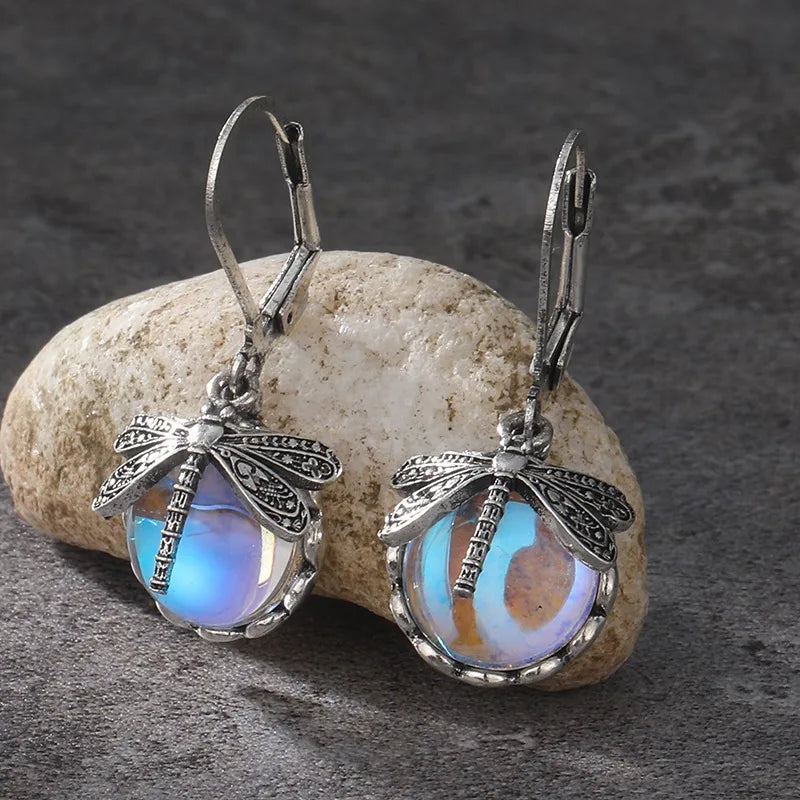 Beautiful Gold Earring with Unique Style