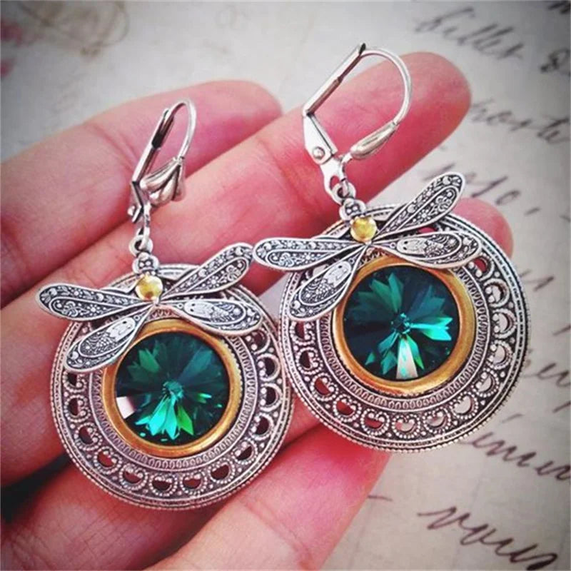 Charming Gold Set for Any Occasion
