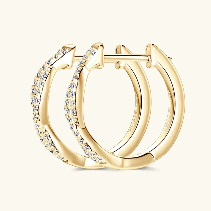 Charming Gold Earring for Any Occasion