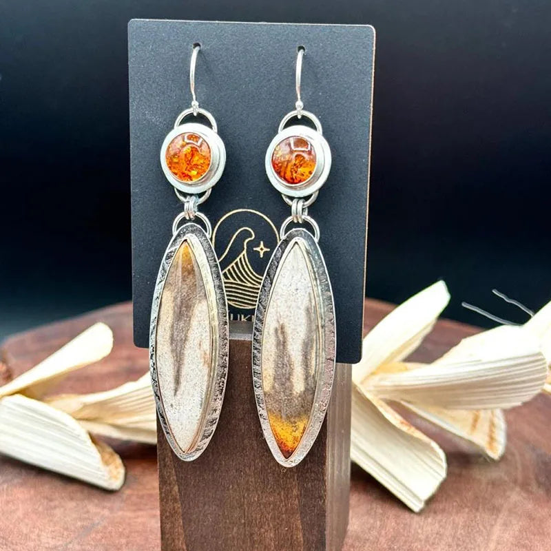 Charming Silver Earring for Any Occasion