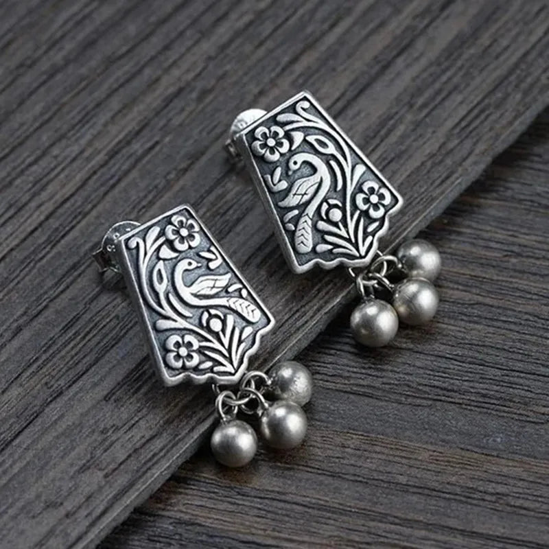 Elegant Silver Earring for Every Occasion