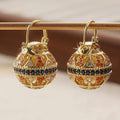 Charming Gold Earring for Any Occasion