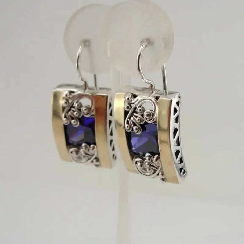 Beautiful Silver Earring with Unique Style