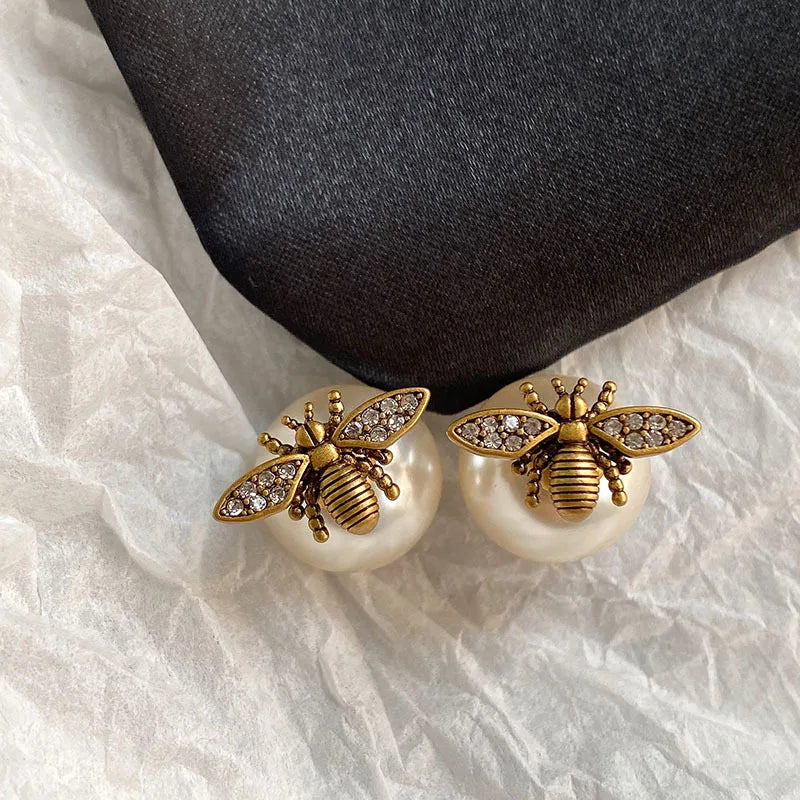 Stunning Gold Earring for Daily Wear